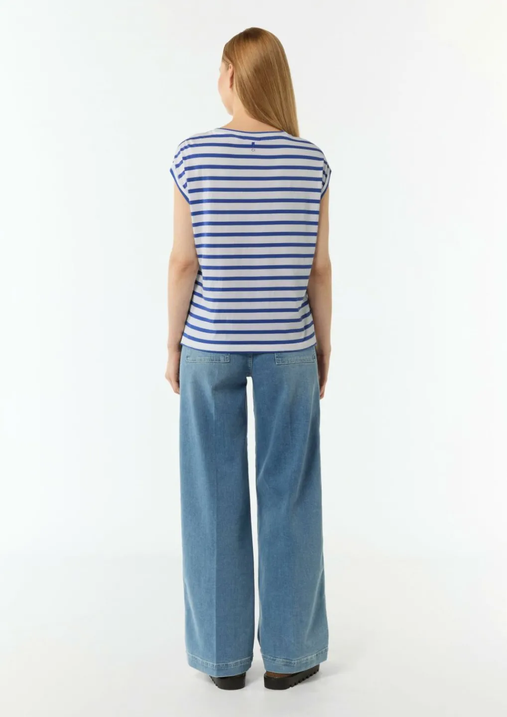 T-Shirt mit floralem Print-Comma Fashion