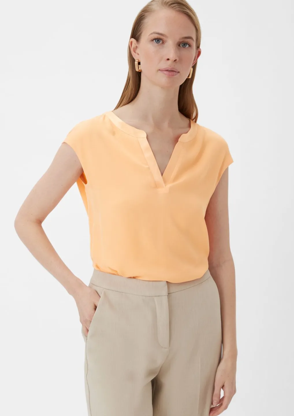 T-Shirt mit Tunika-Ausschnitt-Comma Outlet