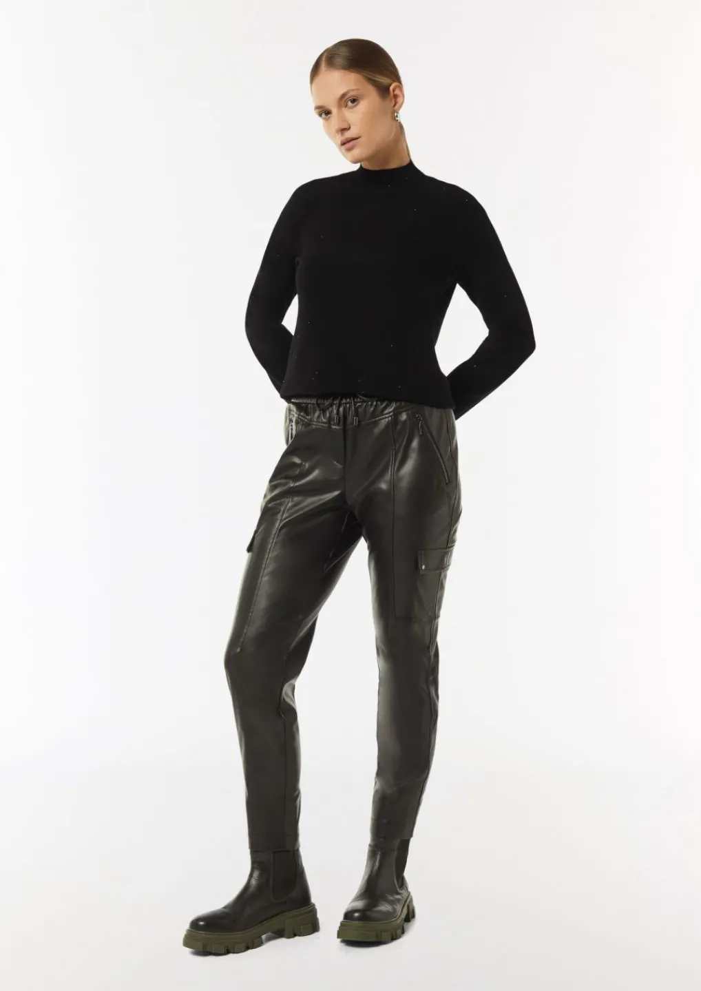 Turtleneck-Strickpullover mit Minipailletten-Comma Fashion
