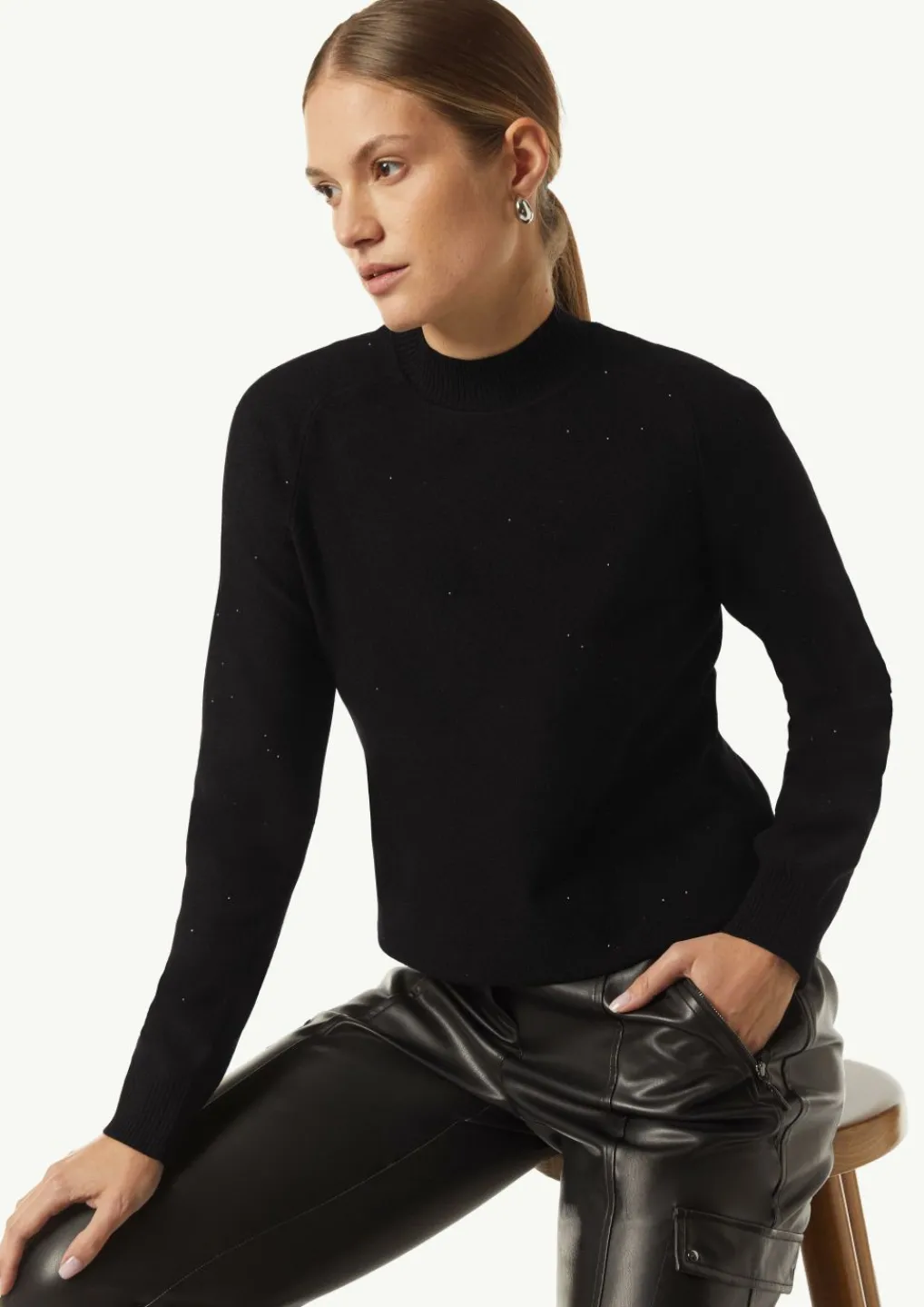 Turtleneck-Strickpullover mit Minipailletten-Comma Fashion