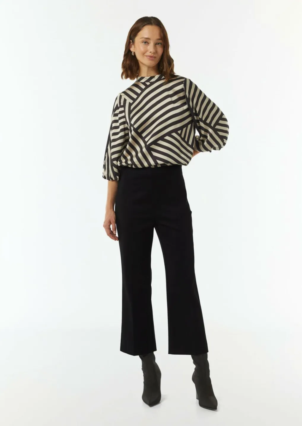 Verkürzte Flared-Leg-Hose aus Baumwollstretch-Comma Discount