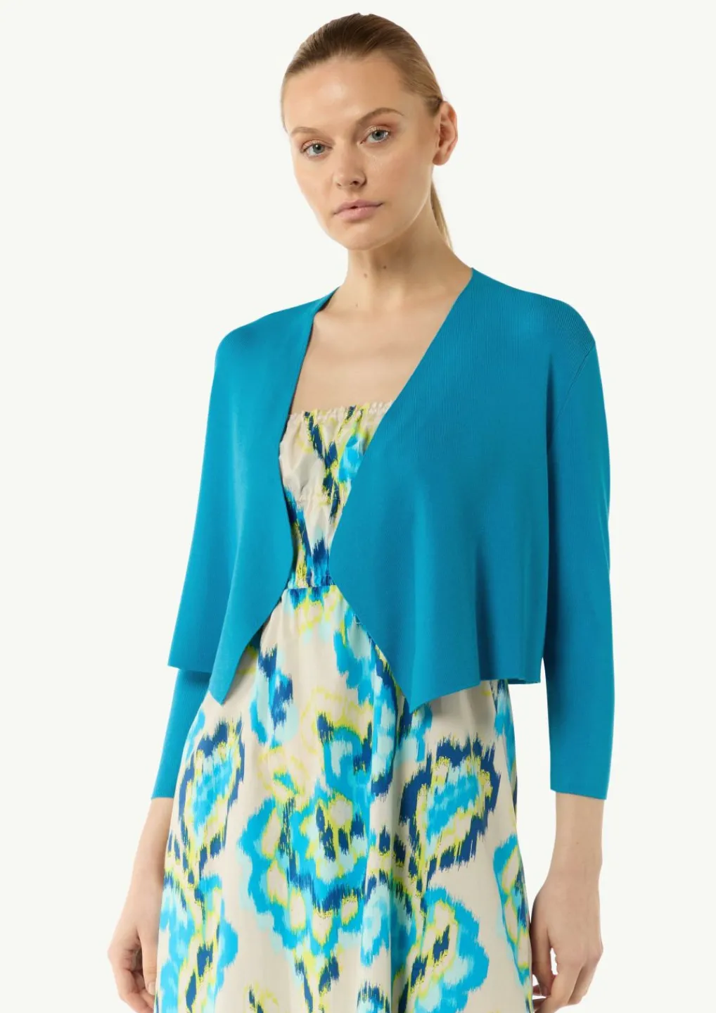 Verkürzte Strickjacke aus Viskosemix-Comma Best