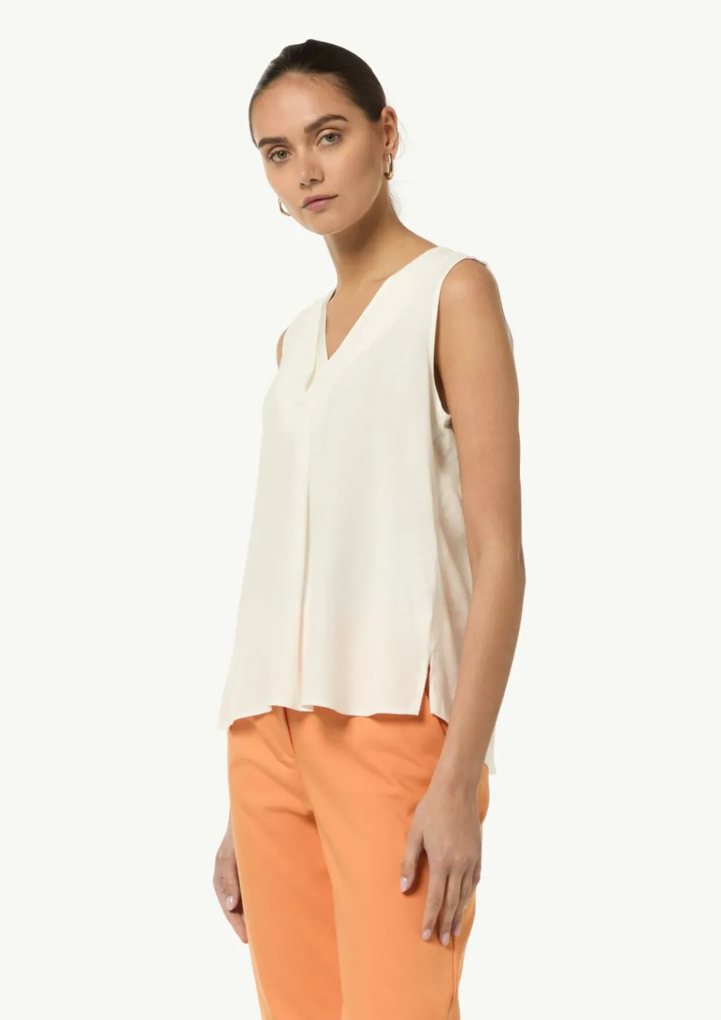 V-Neck-Top aus Crêpe-Comma Online