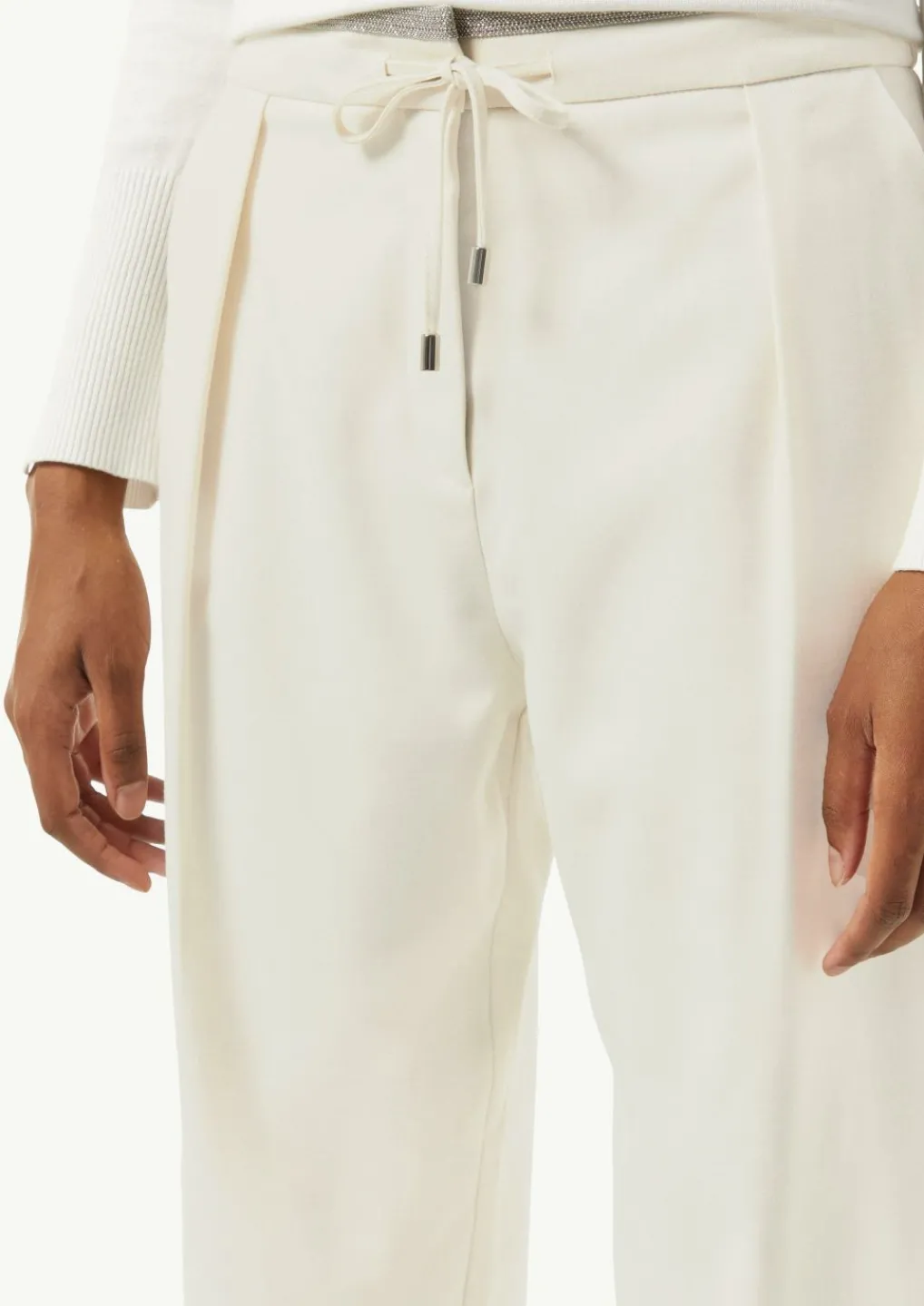 Weiche Flanellhose mit Schmuckdetail am Bund-Comma Outlet