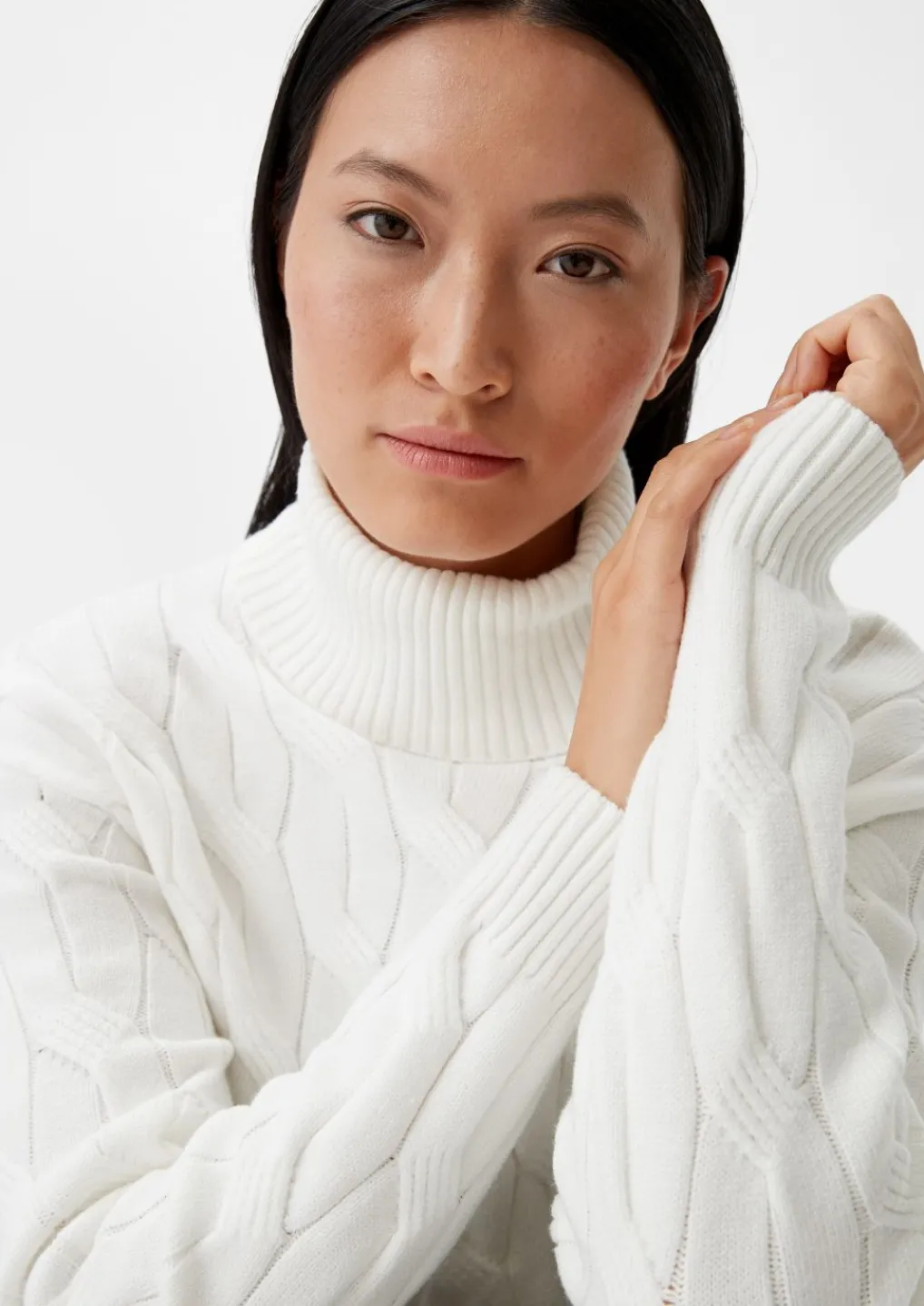 Weicher Pullover mit Strickmuster-Comma Hot