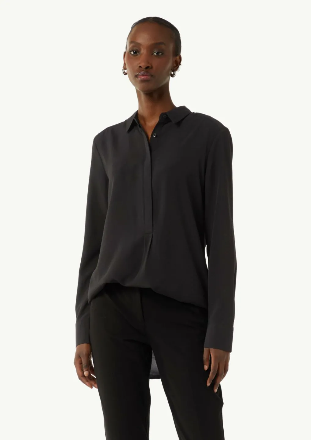 Weich fließende Longbluse aus Chiffon-Comma Online