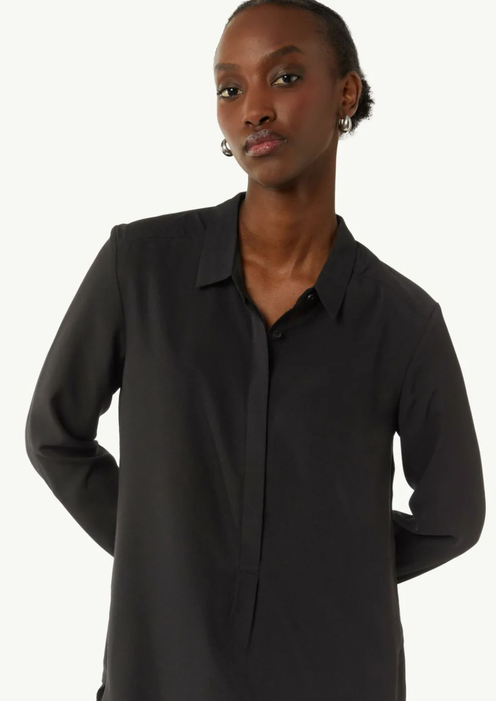 Weich fließende Longbluse aus Chiffon-Comma Online