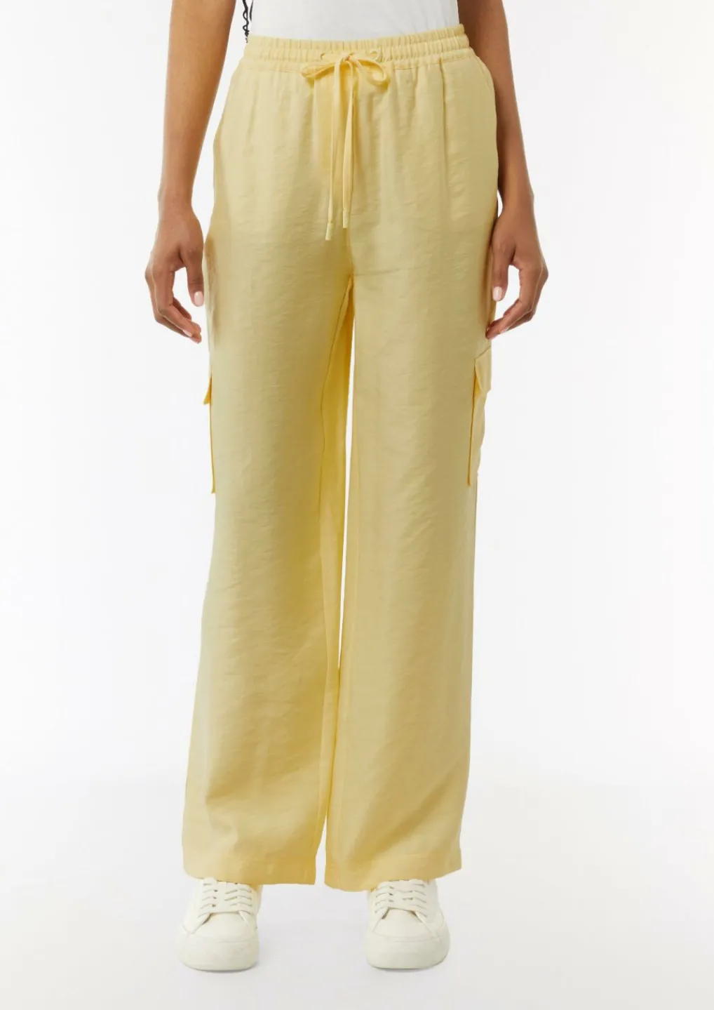 Wide-Leg-Hose mit Cargotaschen-Comma Hot