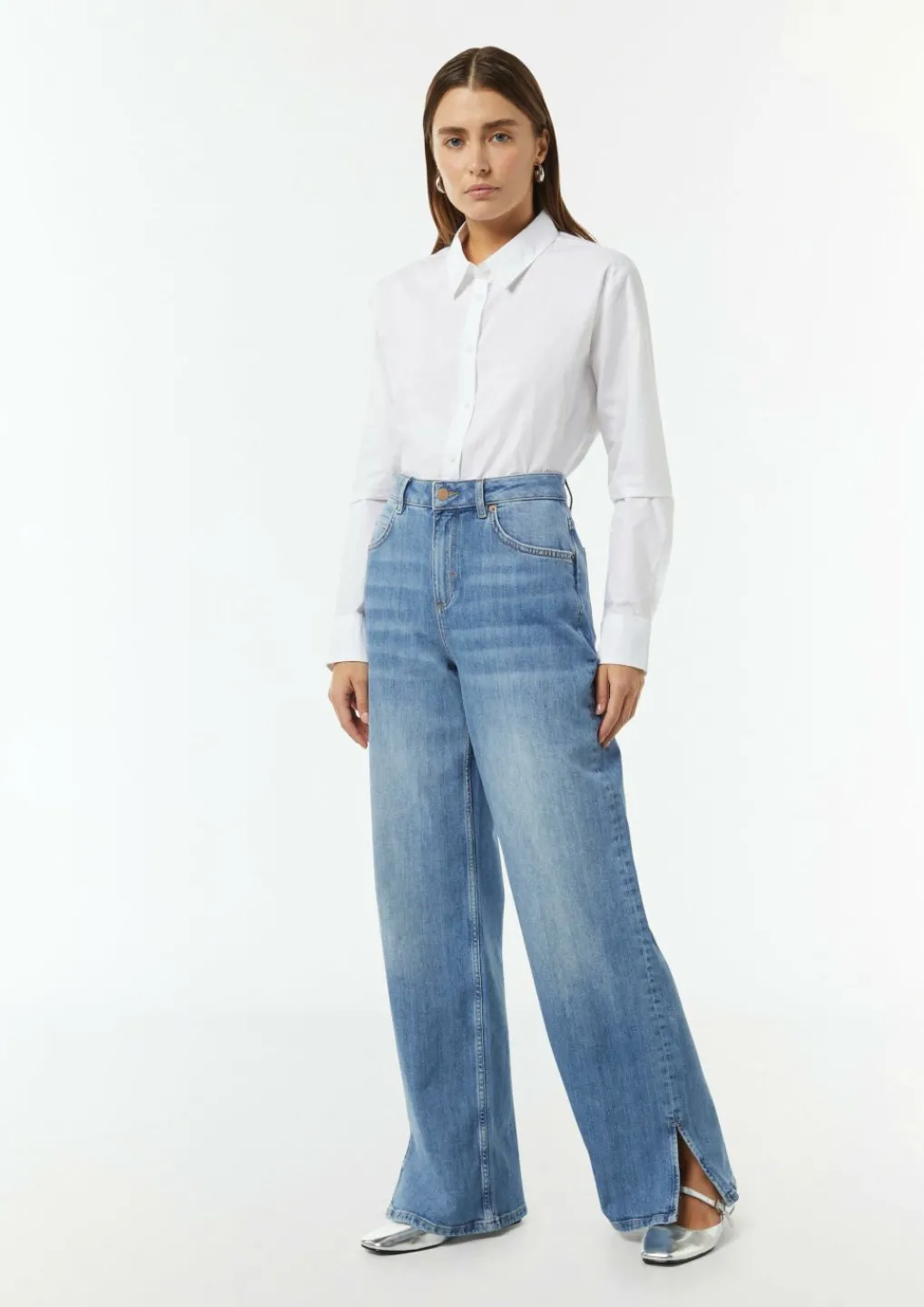 Wide-Leg-Jeans mit geschlitztem Saum-Comma Best